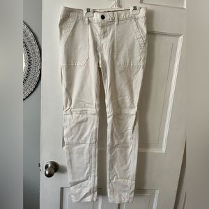 White Skinny Jeans! Perfect for summer and spring.
